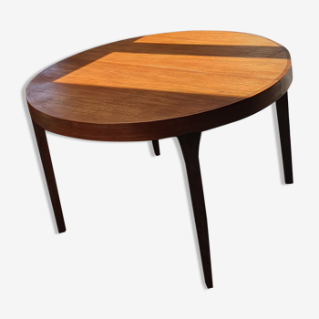 Teak dining table editor Gudme Mobelfabrik, Danish