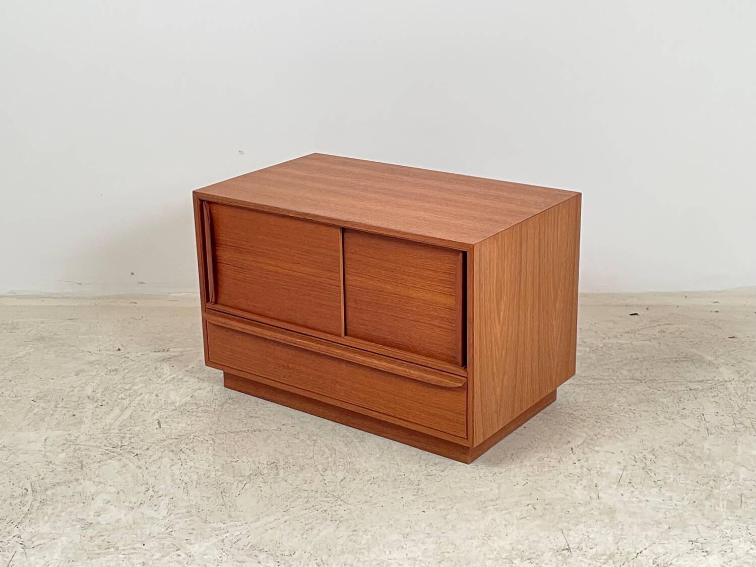 Teak bedside table/chest of drawers, 1960s