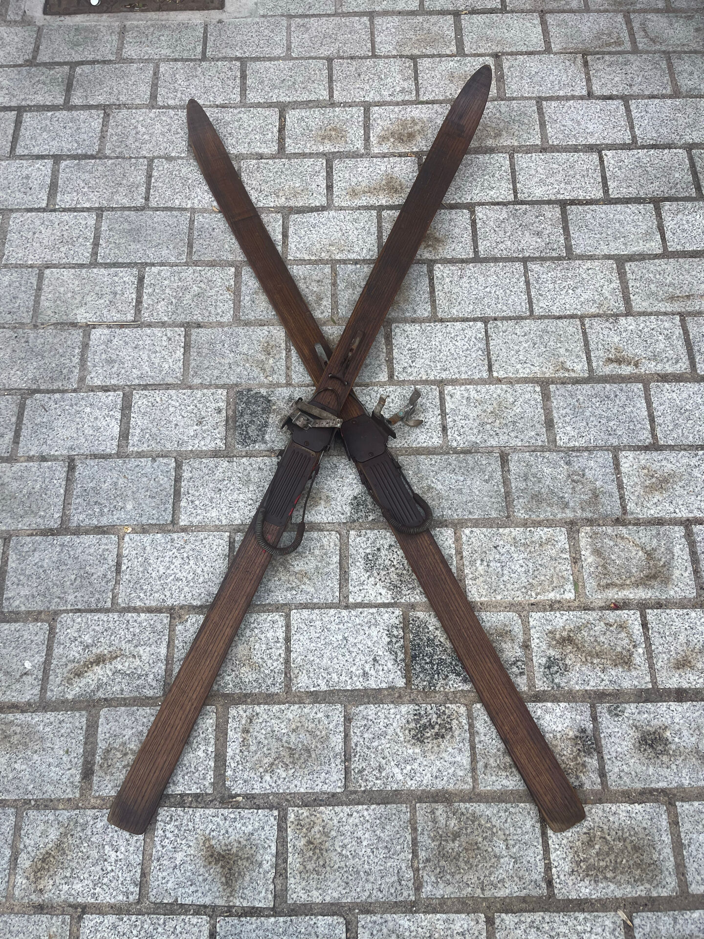 Vintage wooden skis pair L=169 cm