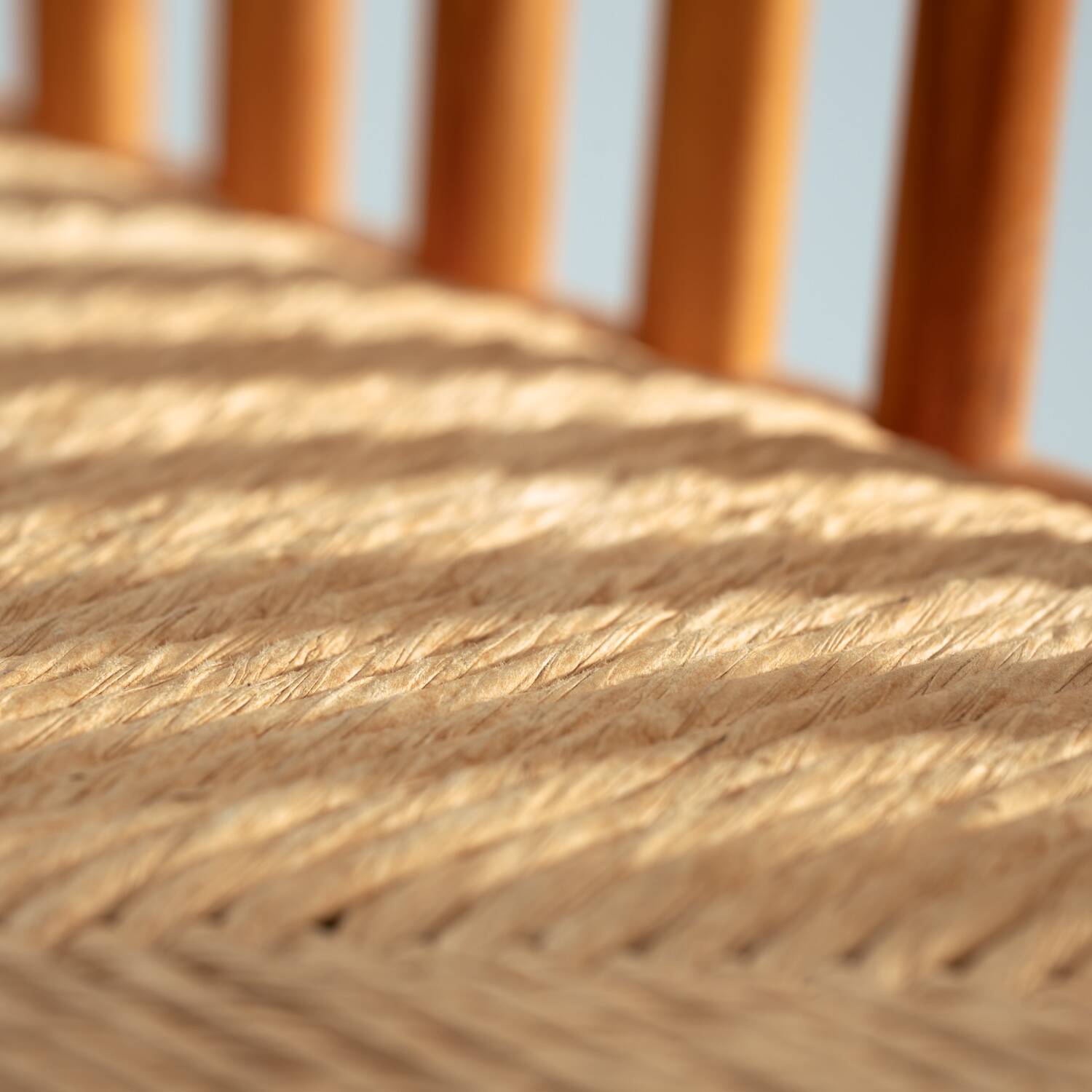 2 vintage chairs in pinewood with braided seat, 1970s