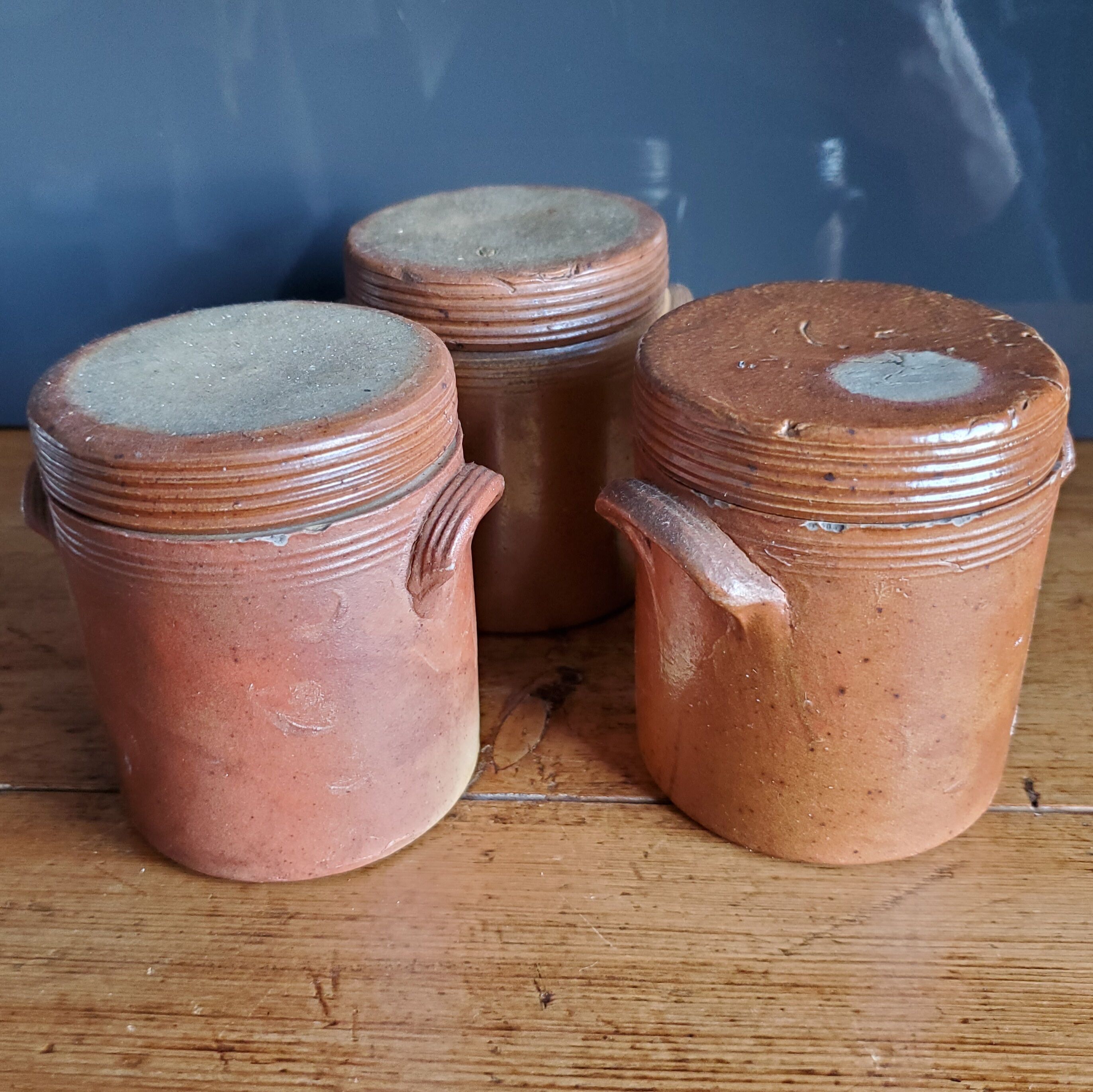 Lot de 3 pots en grès
