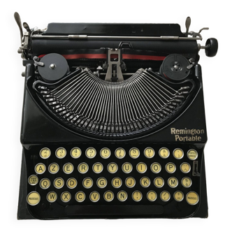 Remington portable typewriter in working order