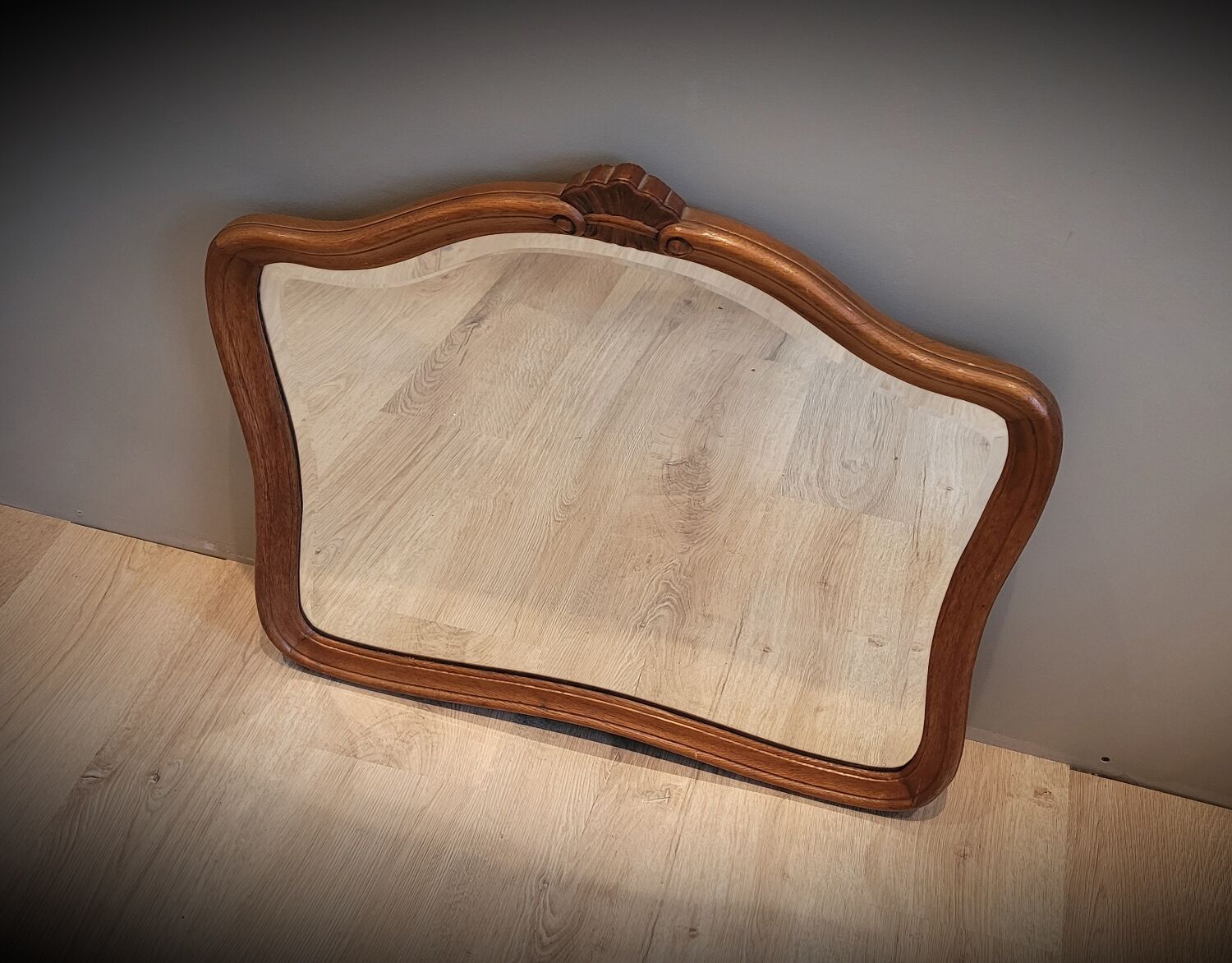 Elongated wooden mirror