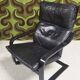 Fauteuil vintage IKEA années 1980 Cuir noir & ottoman