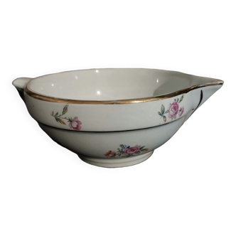 Old Saint Amand saucier and creamer bowl