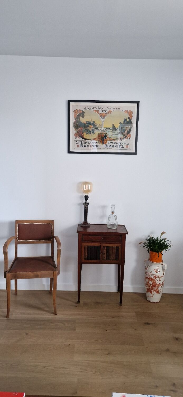 Directory style marquetry side table