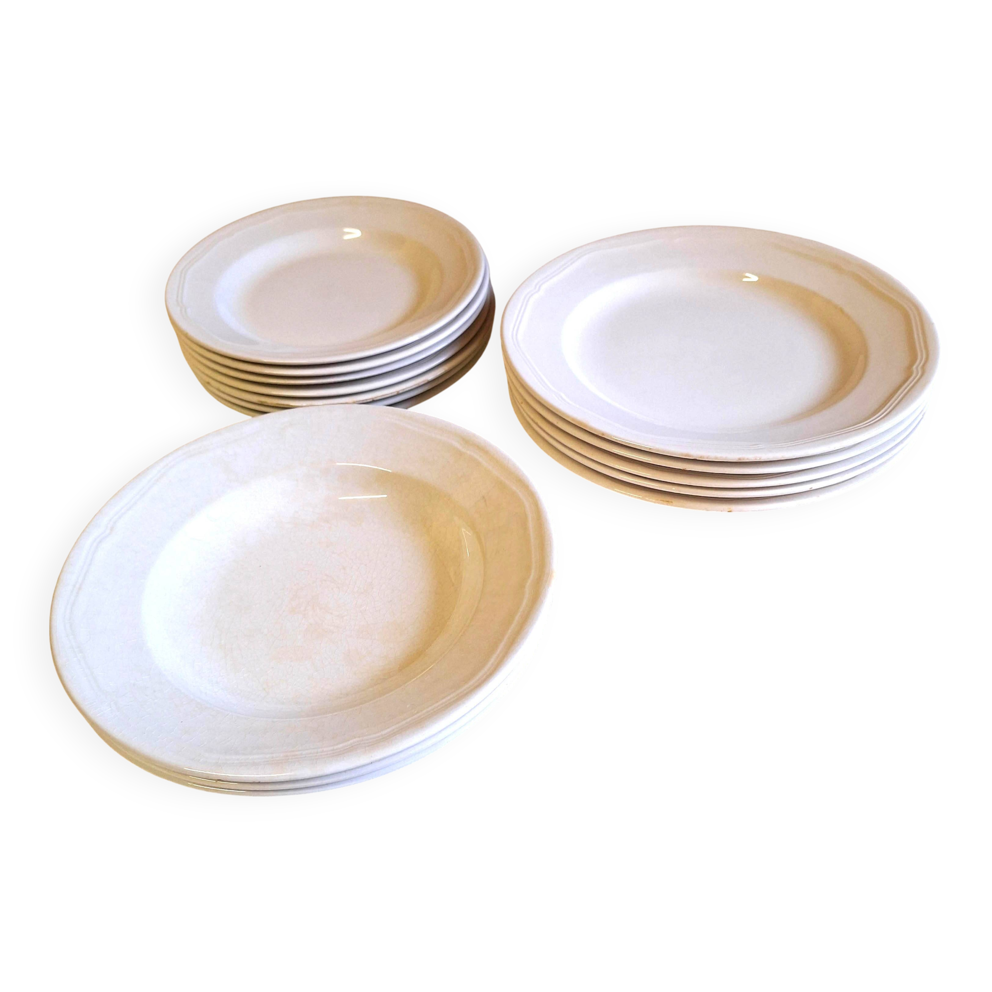 15 white earthenware plates