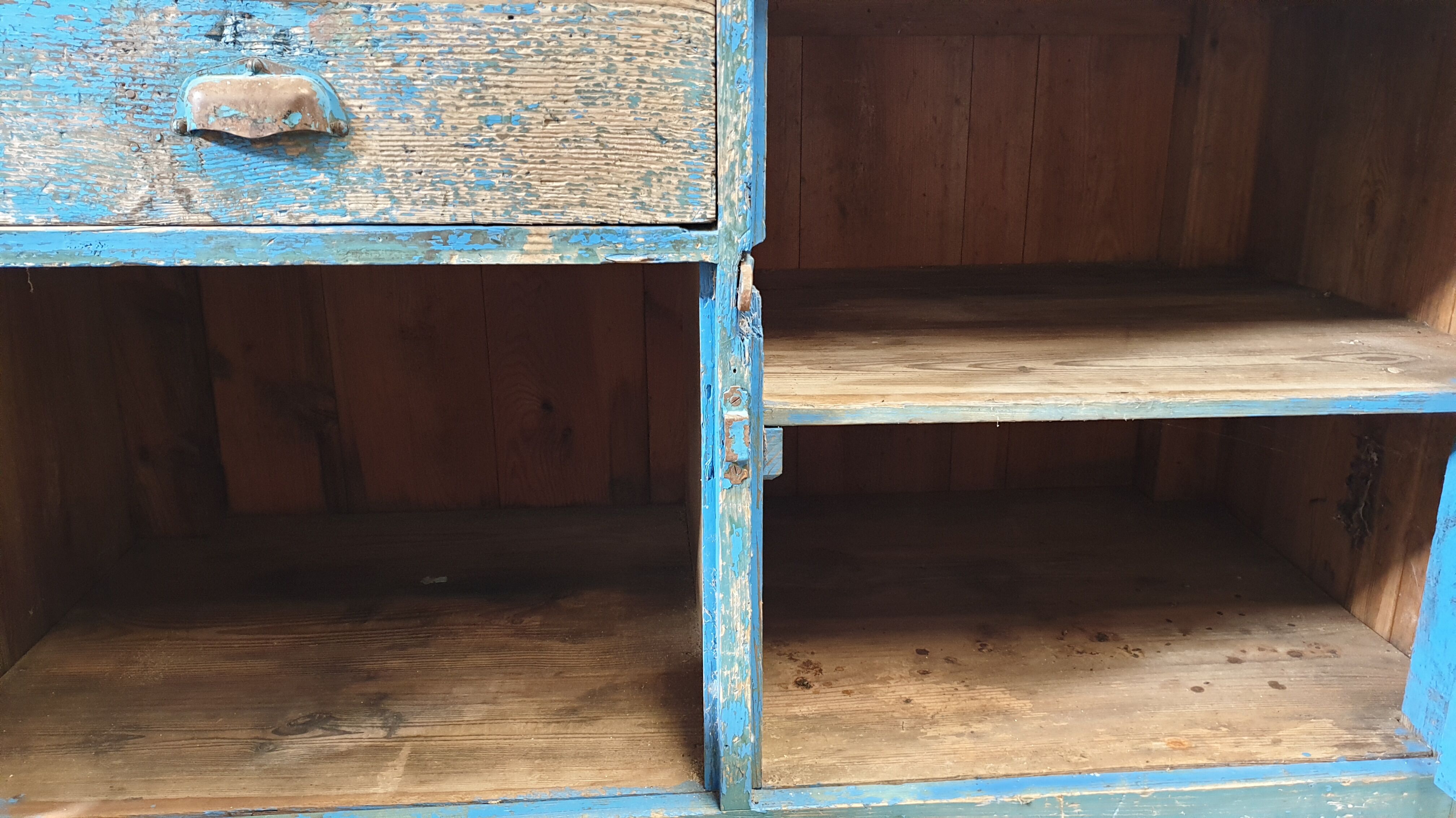 Workshop counter