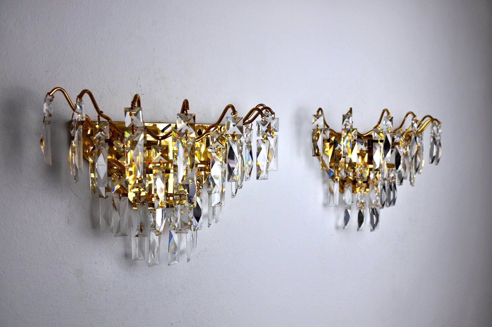 Paire d'applique Regency, cristaux taillés, Espagne, 1980