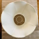 Lampadaire Art Déco époque début XXe en laiton massif, abat jour chapiteau
