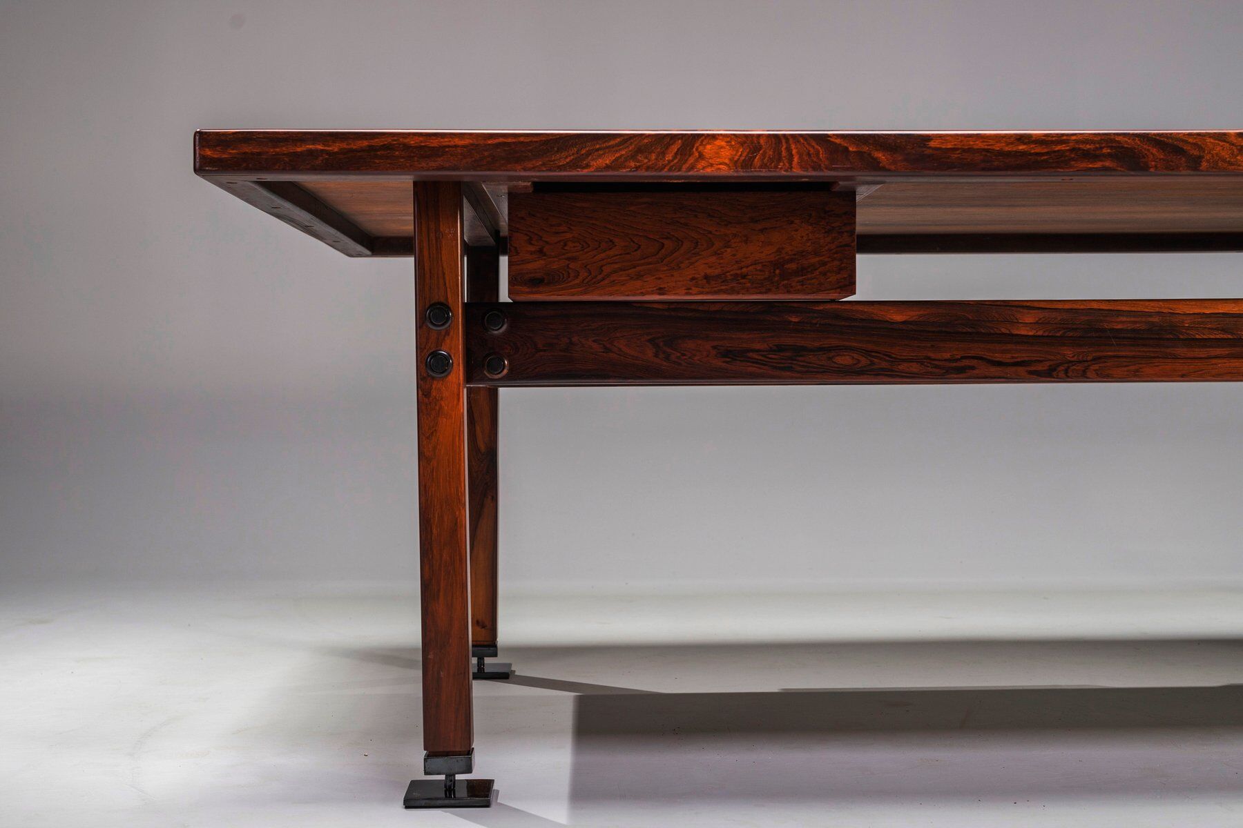 Itamaraty desk by Sergio Rodrigues for Oca, 1960s