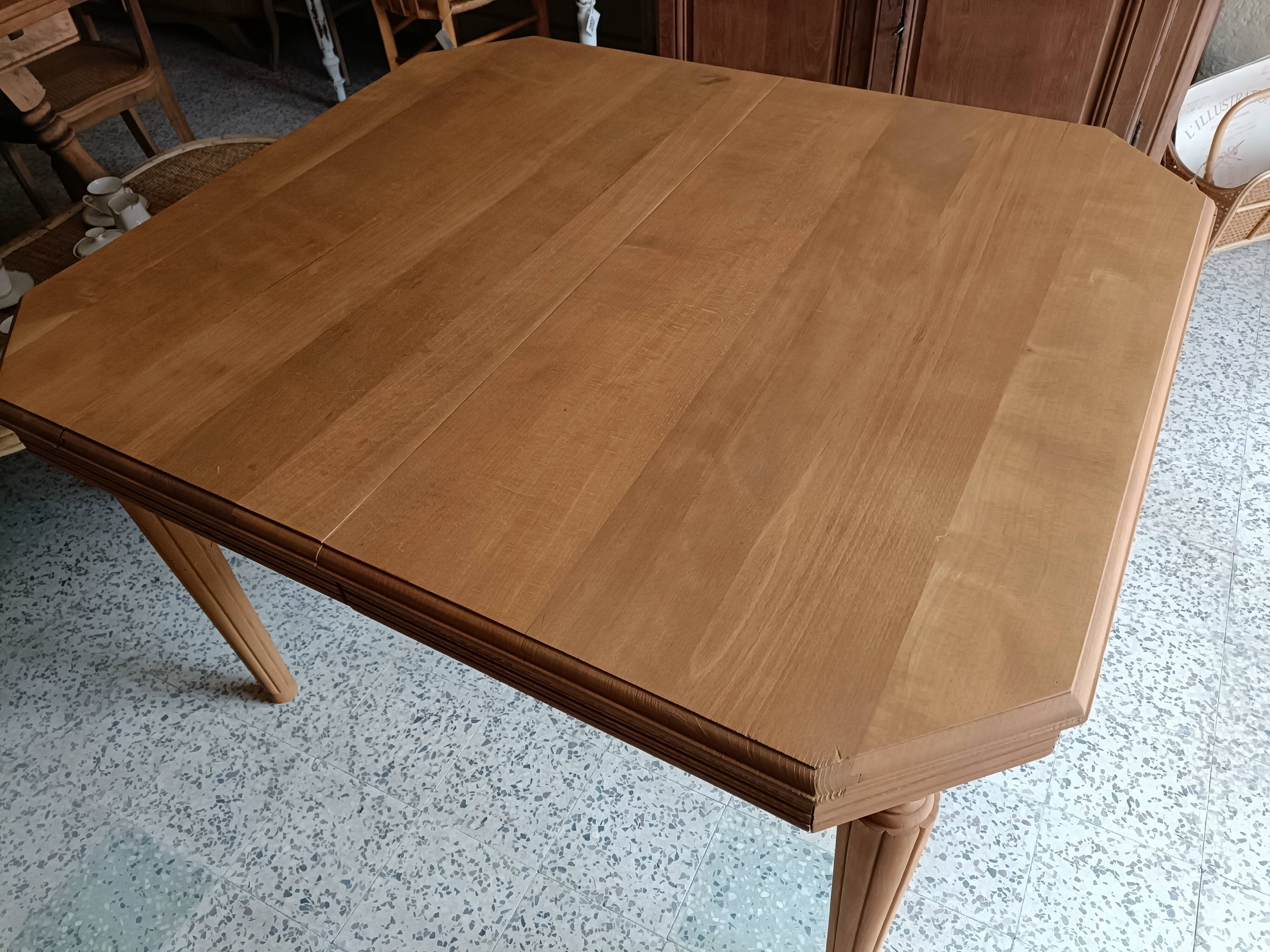 Renovated Art Deco table with 3 extensions.