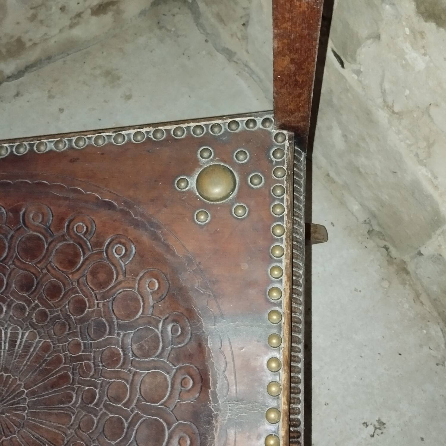 Rocking chair, 19th century art and craft rocking chair