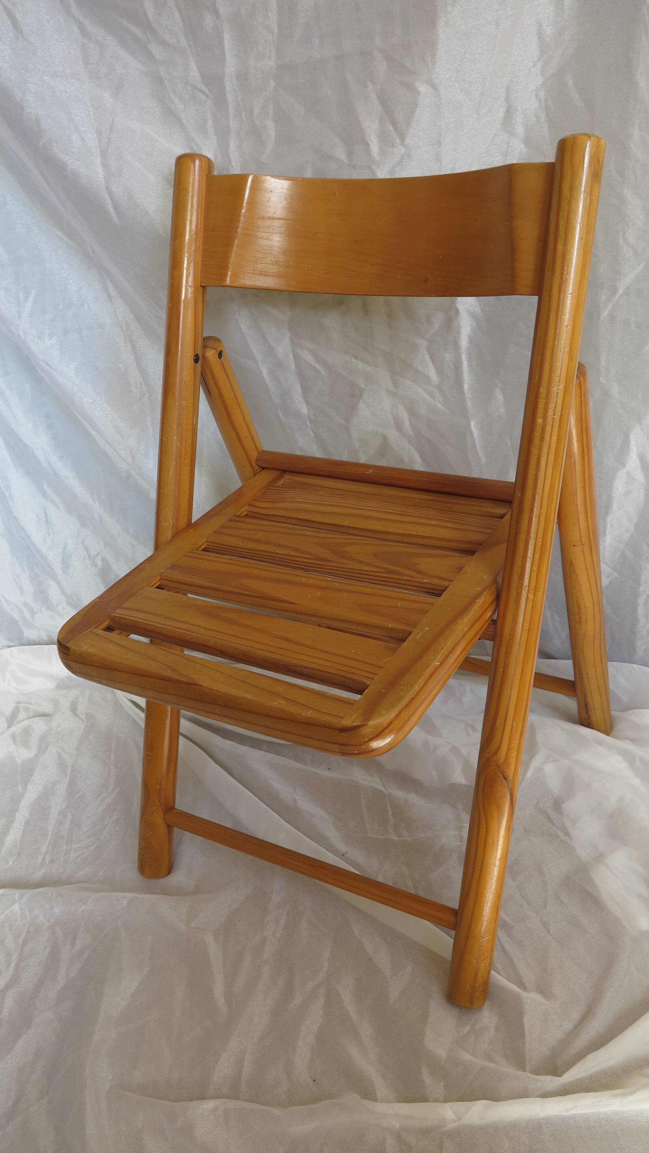 pair of pine folding chairs