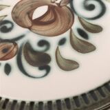 Tableware service plates and cups Argenteuil La Louvière Boch 1960