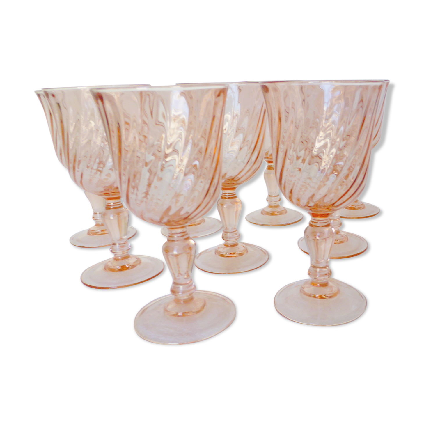 11 Arcoroc Rosaline foot glasses in pink glass 2106182