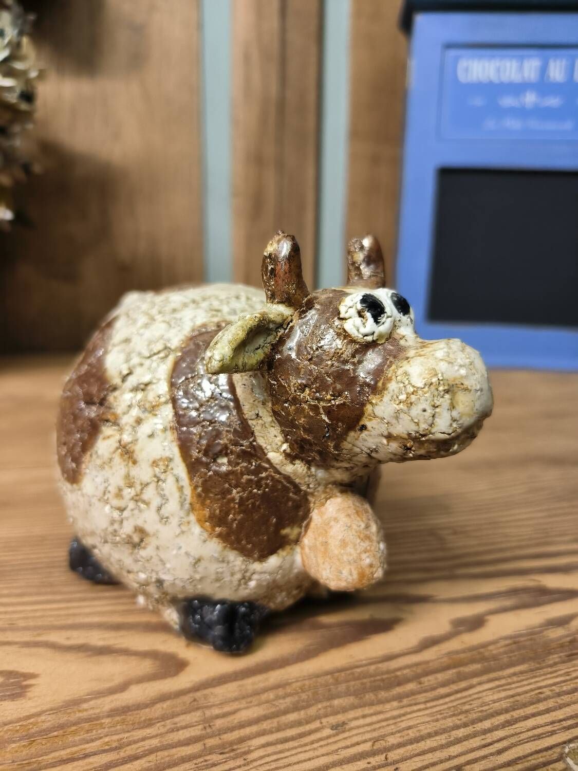 Figurine Vache En Céramique Émaillée Craquelée - Signée ATHEZZA - Décoration Collection - Occasion Neuf