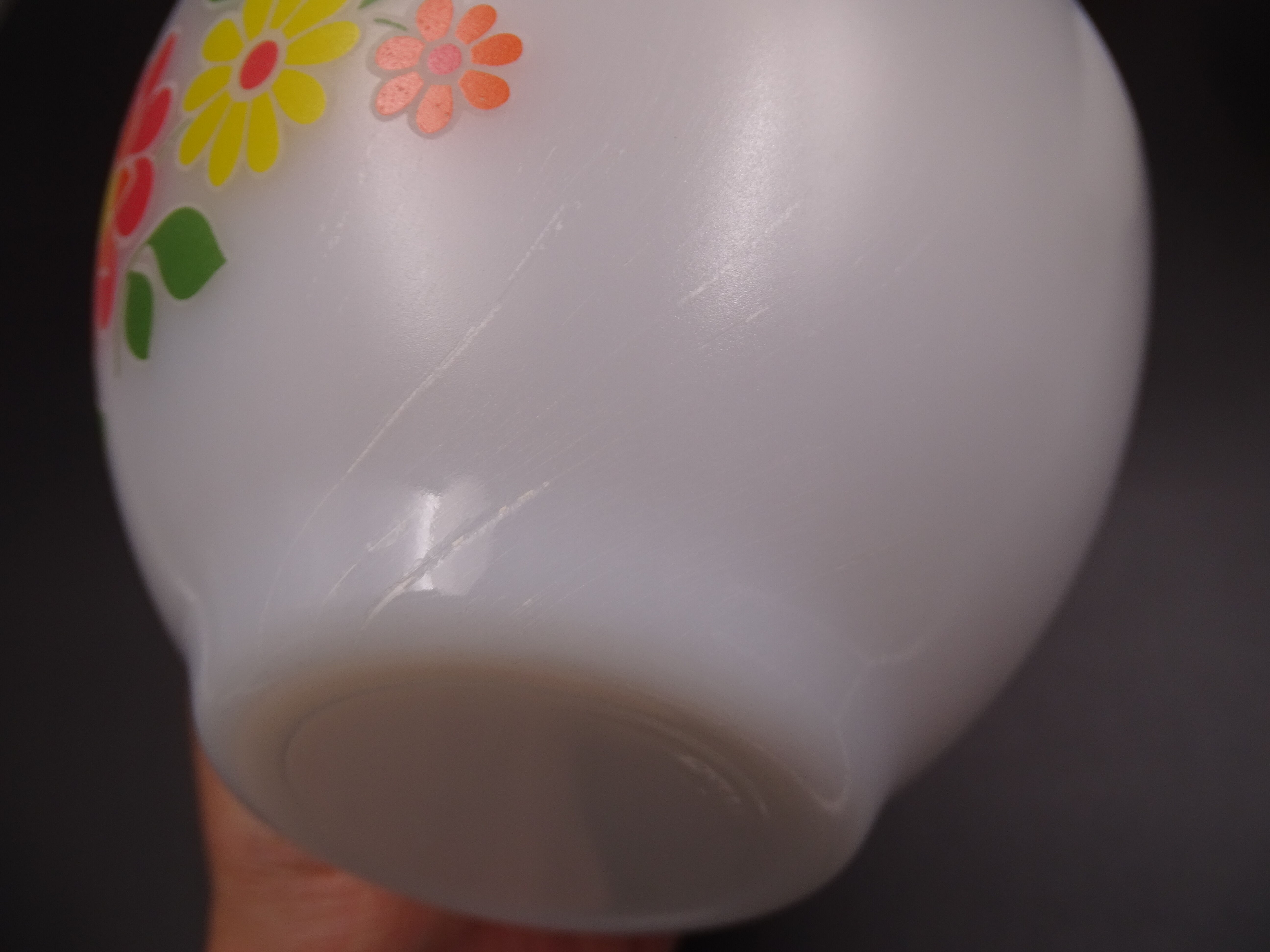 Set of 7 bowls in arcopal -flower décor - vintage around 1970