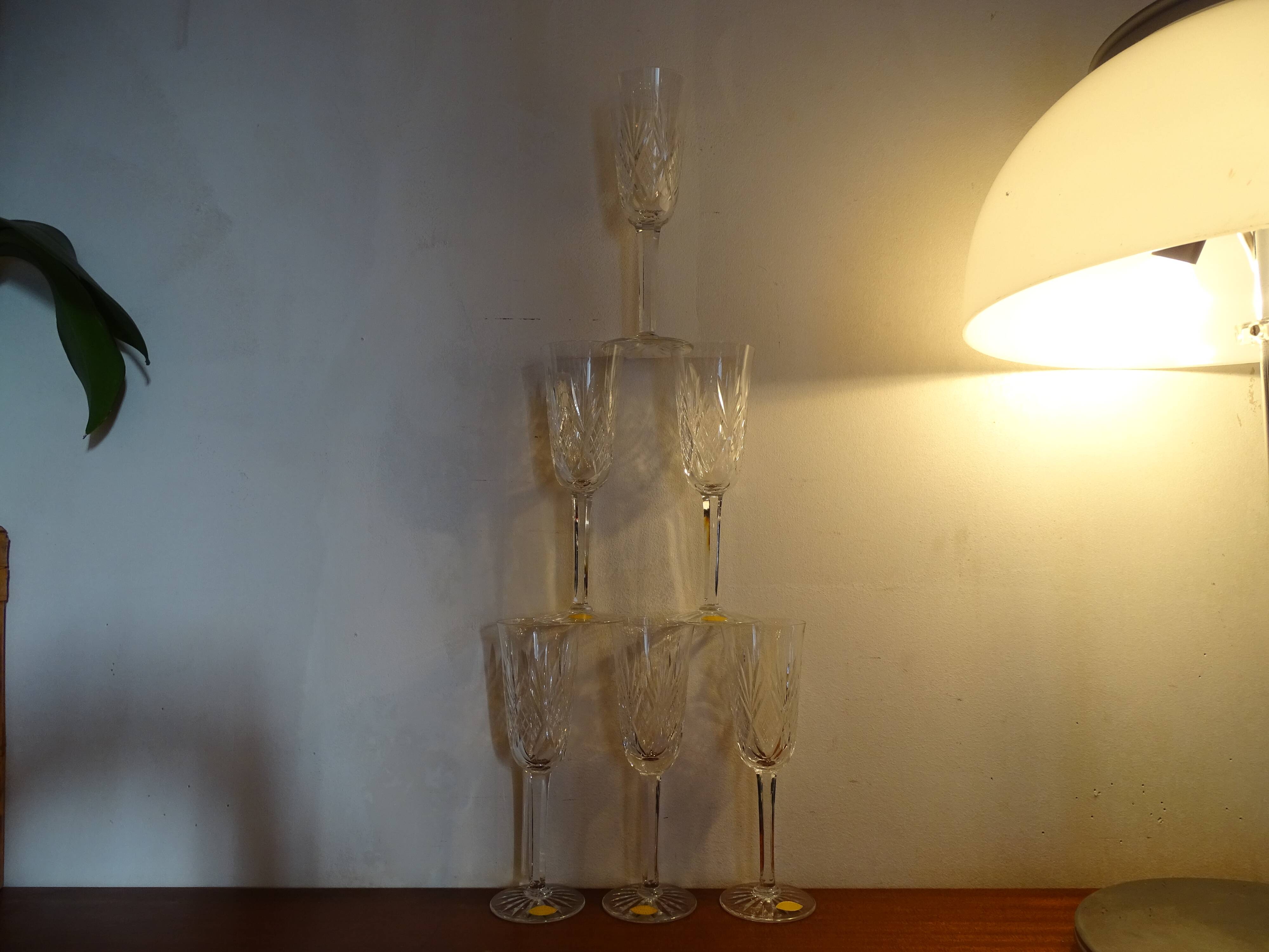 6 flutes champagne cristal de Lorraine taillé