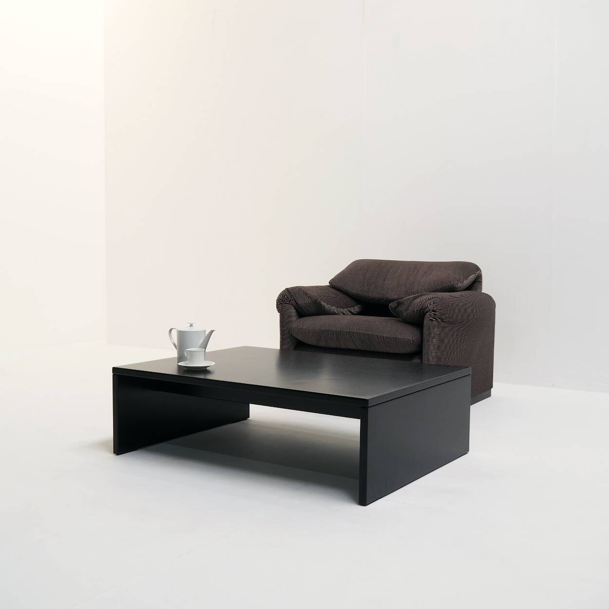 Maralunga Lounge Chair by Vico Magistretti for Cassina
