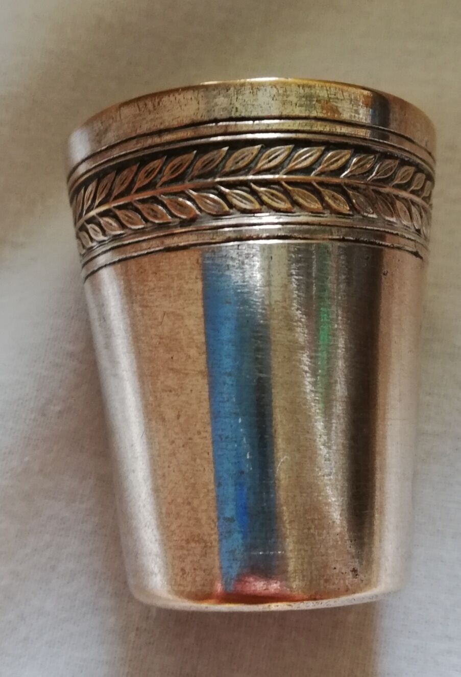 10 silver metal cups