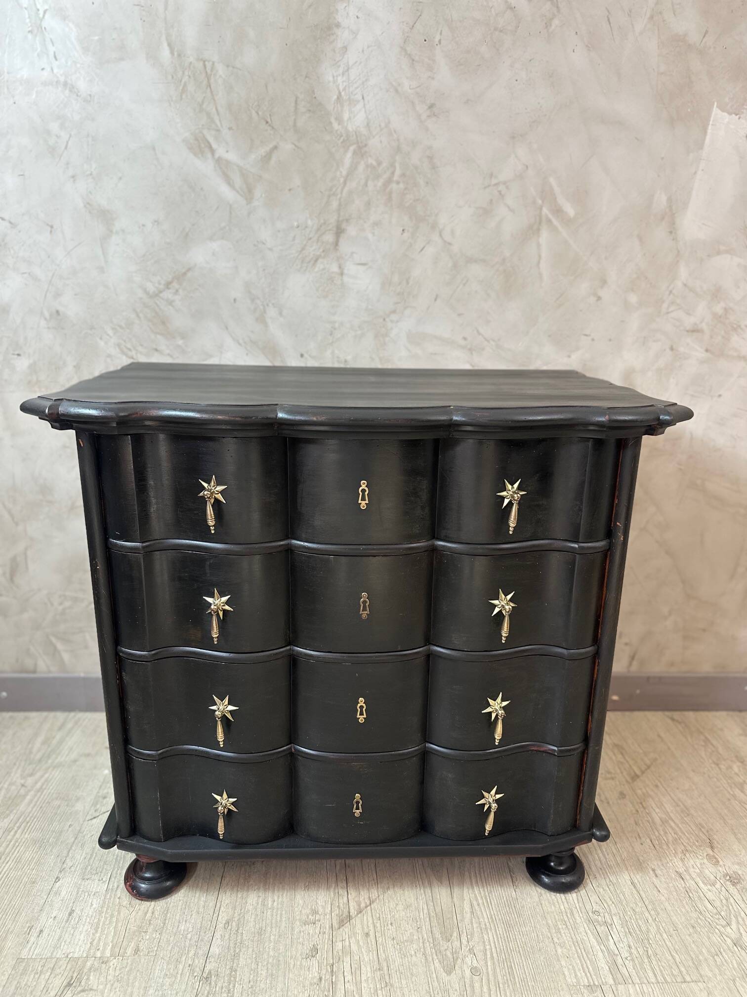 Louis XIV Commode Style