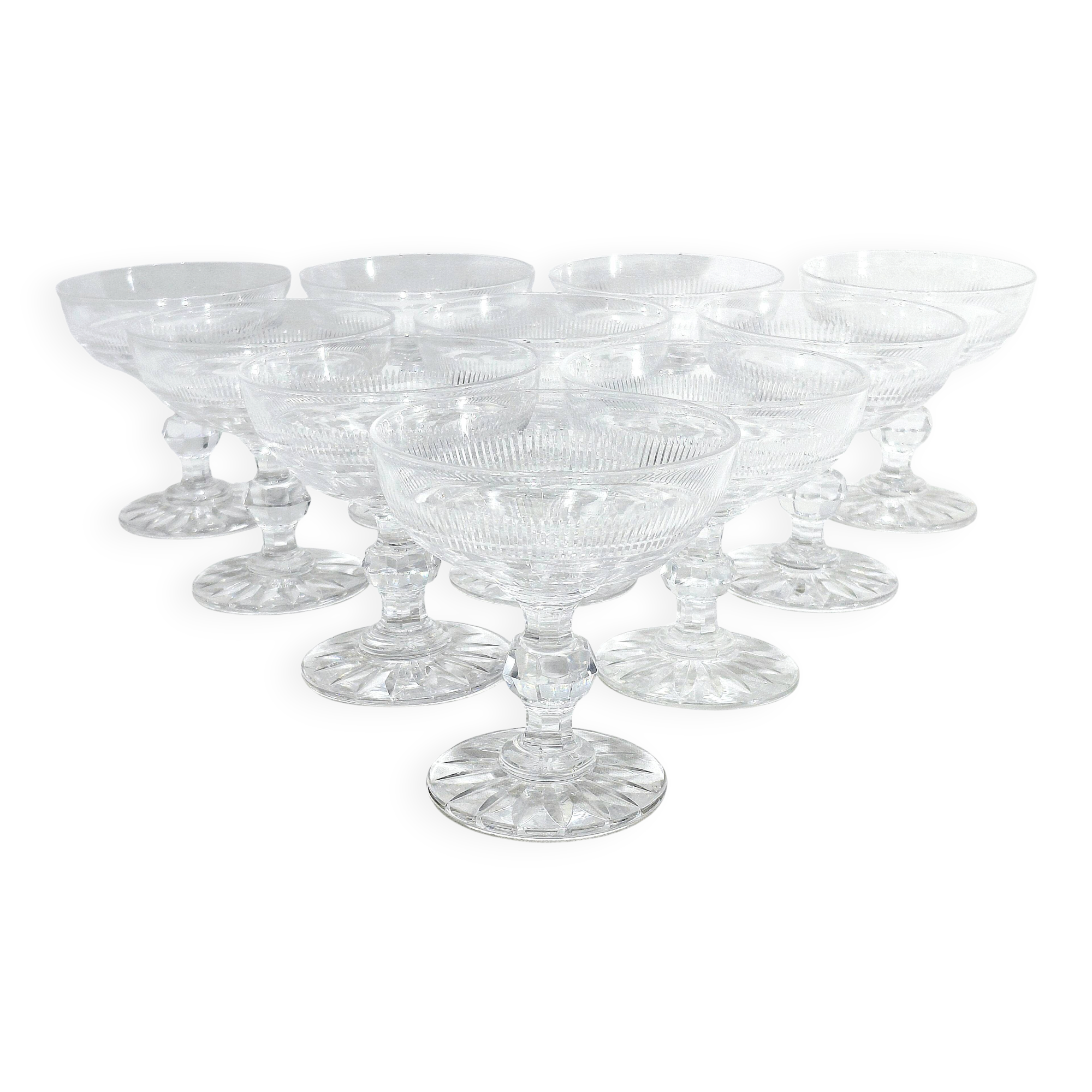 Baccarat - 10 champagne glasses catalogue 1841