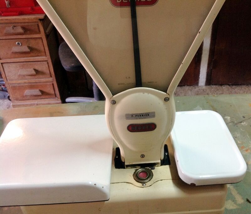 Old balance Berkel