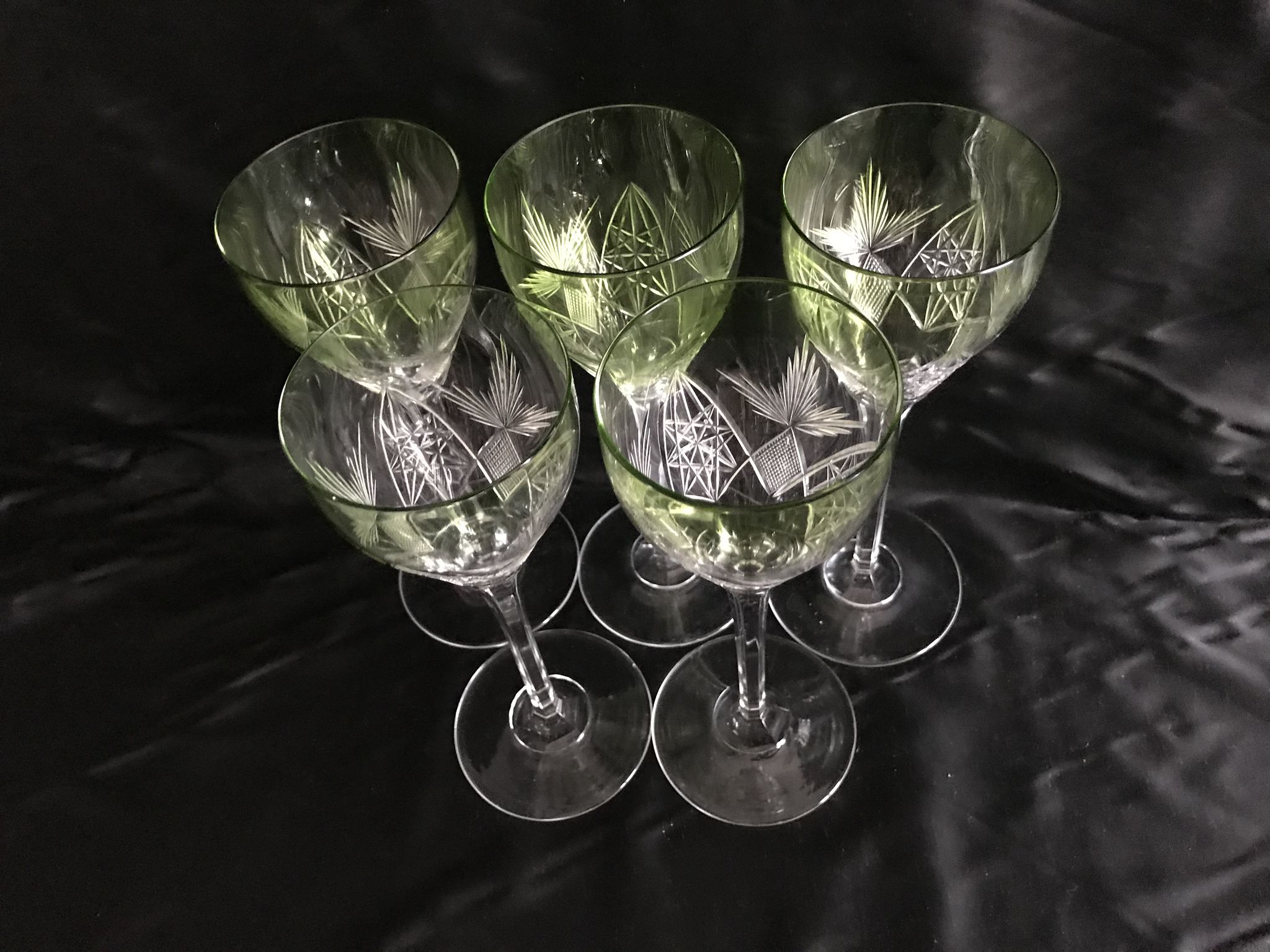 Lot de 5 verres à vin Roemer en cristal