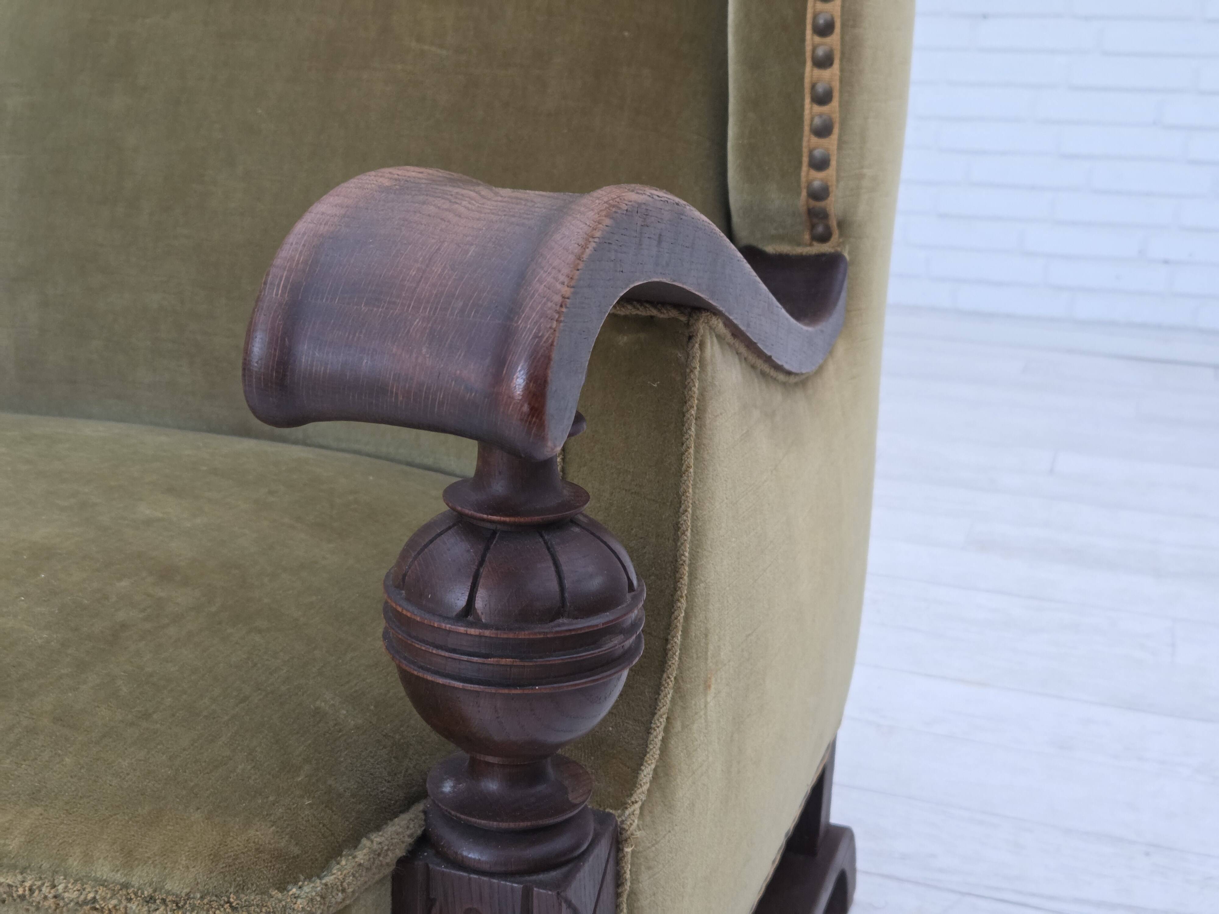 1950s, 3-seater Danish sofa, original condition, furniture velour, oak.