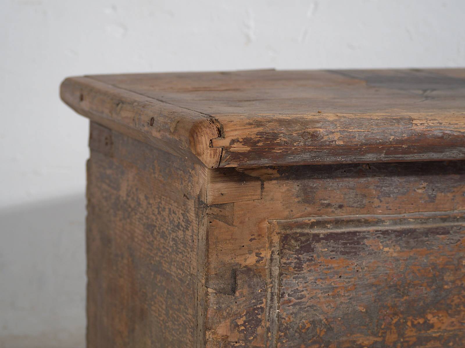 Ancien coffre en bois massif (Année 1830) #34