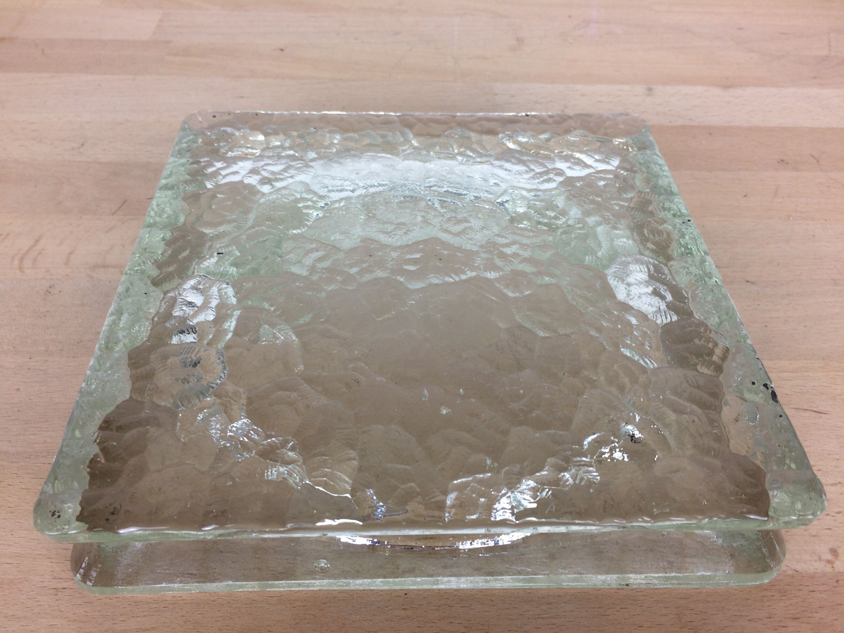 Empty glass pocket of Saint Gobin