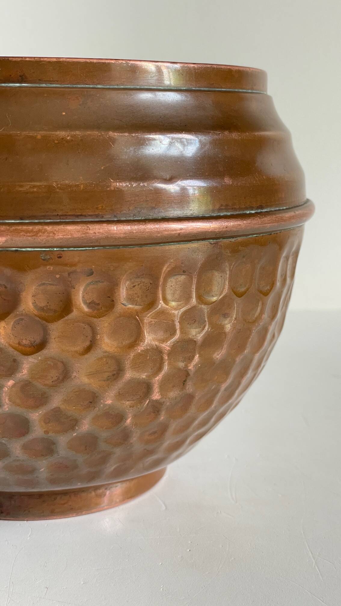 CACHE-POT par VILLEDIEU Cuivre à Patine Vintage