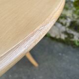 Thonet 152 round table