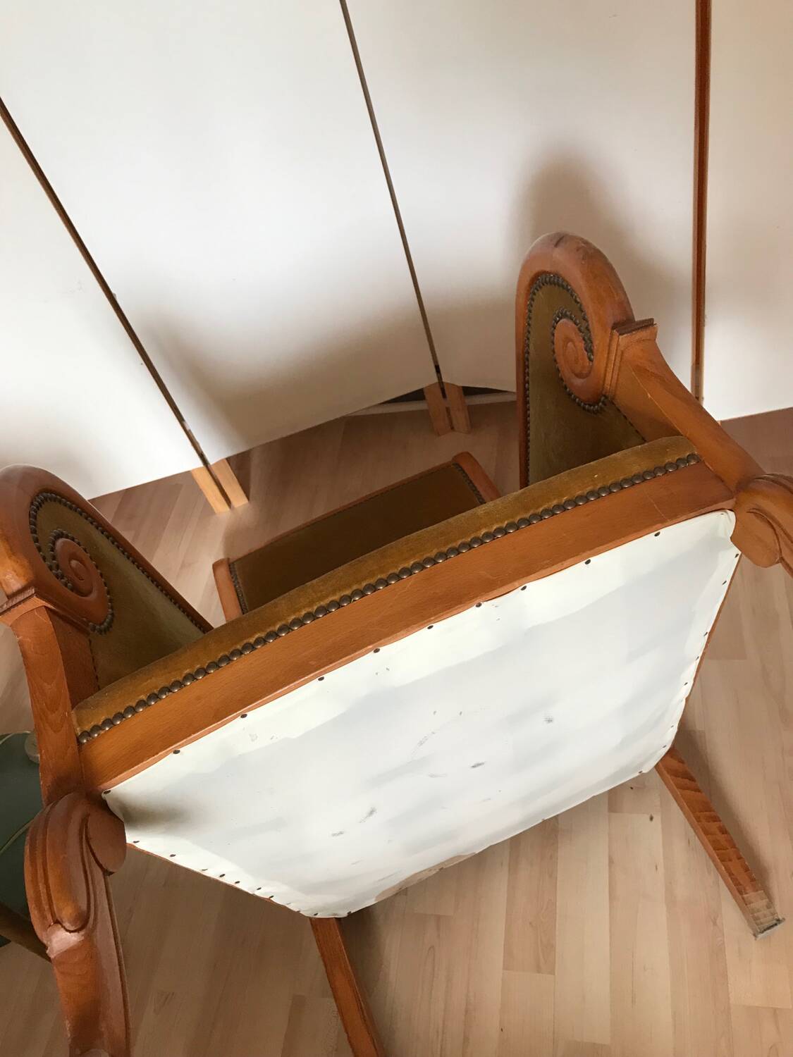 Fauteuil Bergère en acajou style Restauration époque fin XIXe