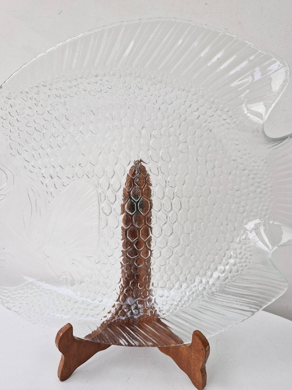 Large Transparent Glass Dish Fish Shape Arcoroc France 39 x 32.5 cm