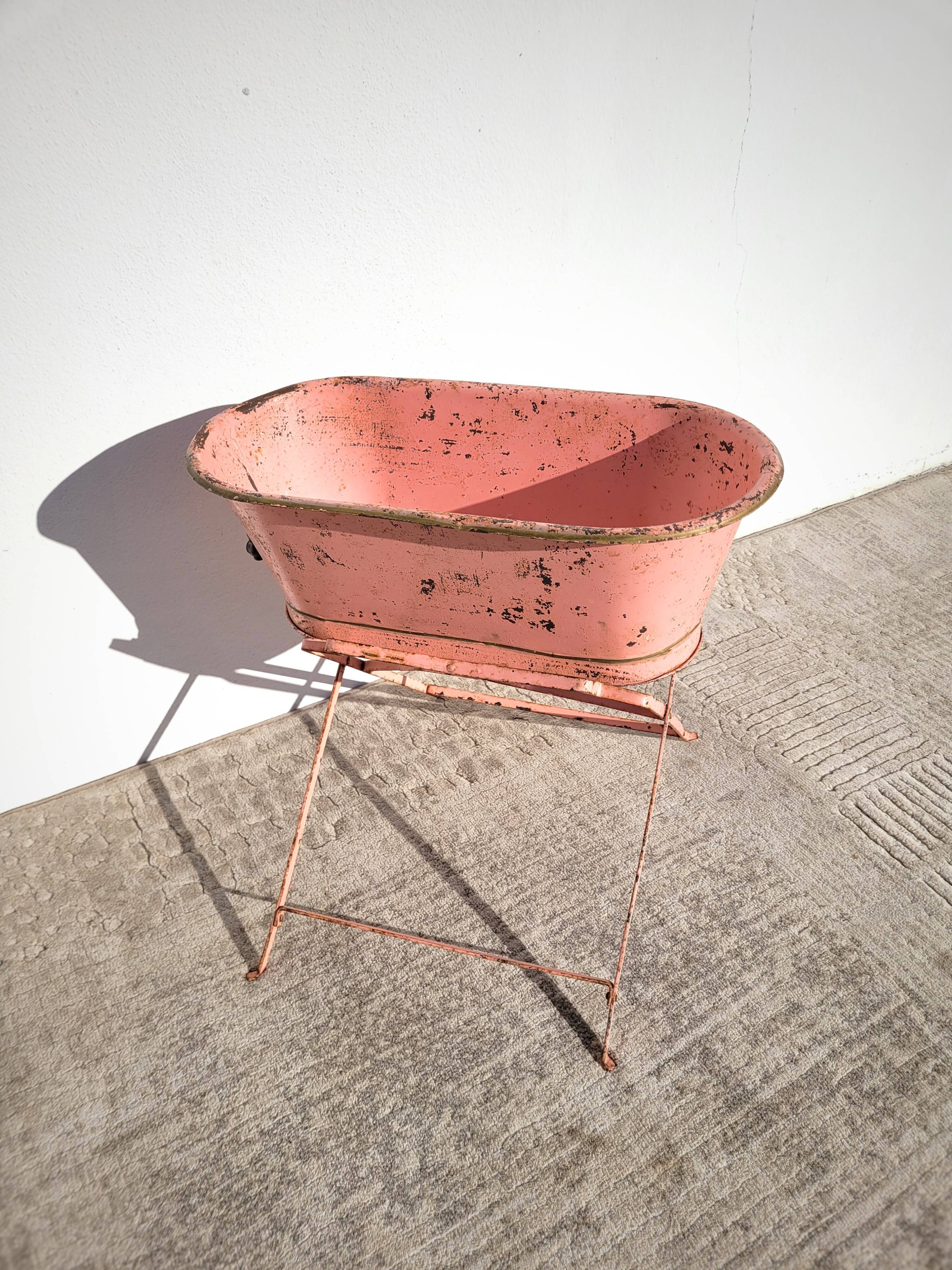 Planter bathtub 1930