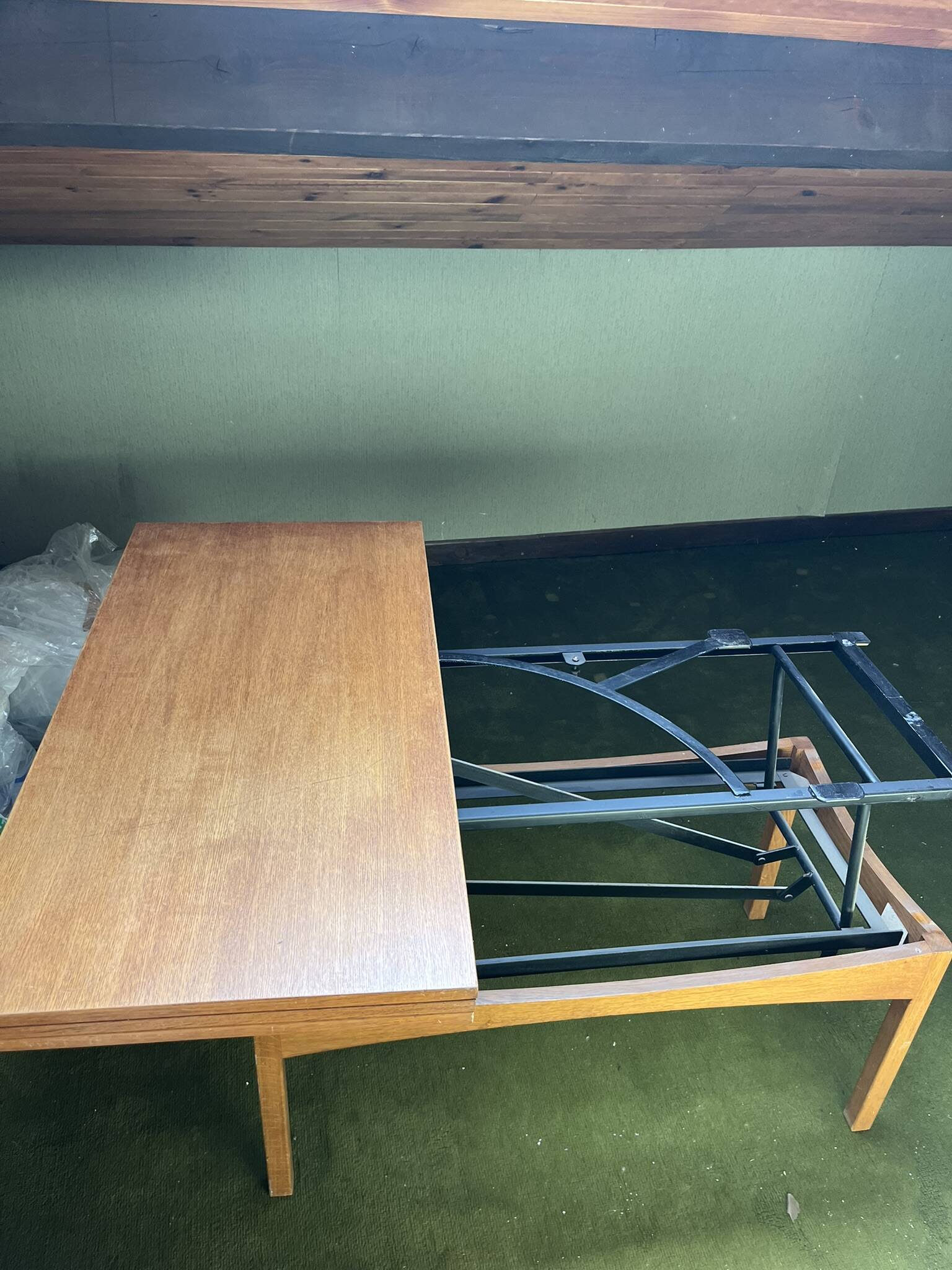 folding wallet table