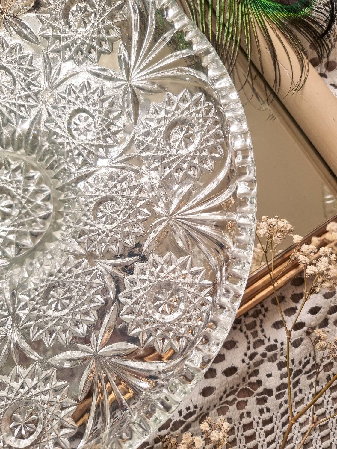 Large dish / fruit bowl in chiseled glass, 1960