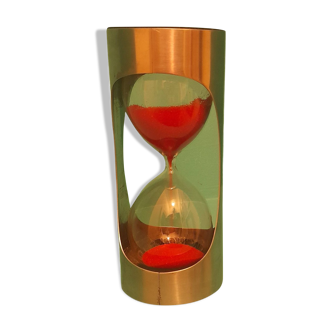 Vintage hourglass 70