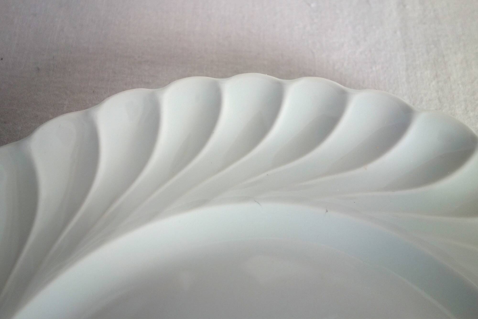 Set of 8 white twisted porcelain dinner plates Limoges Haviland