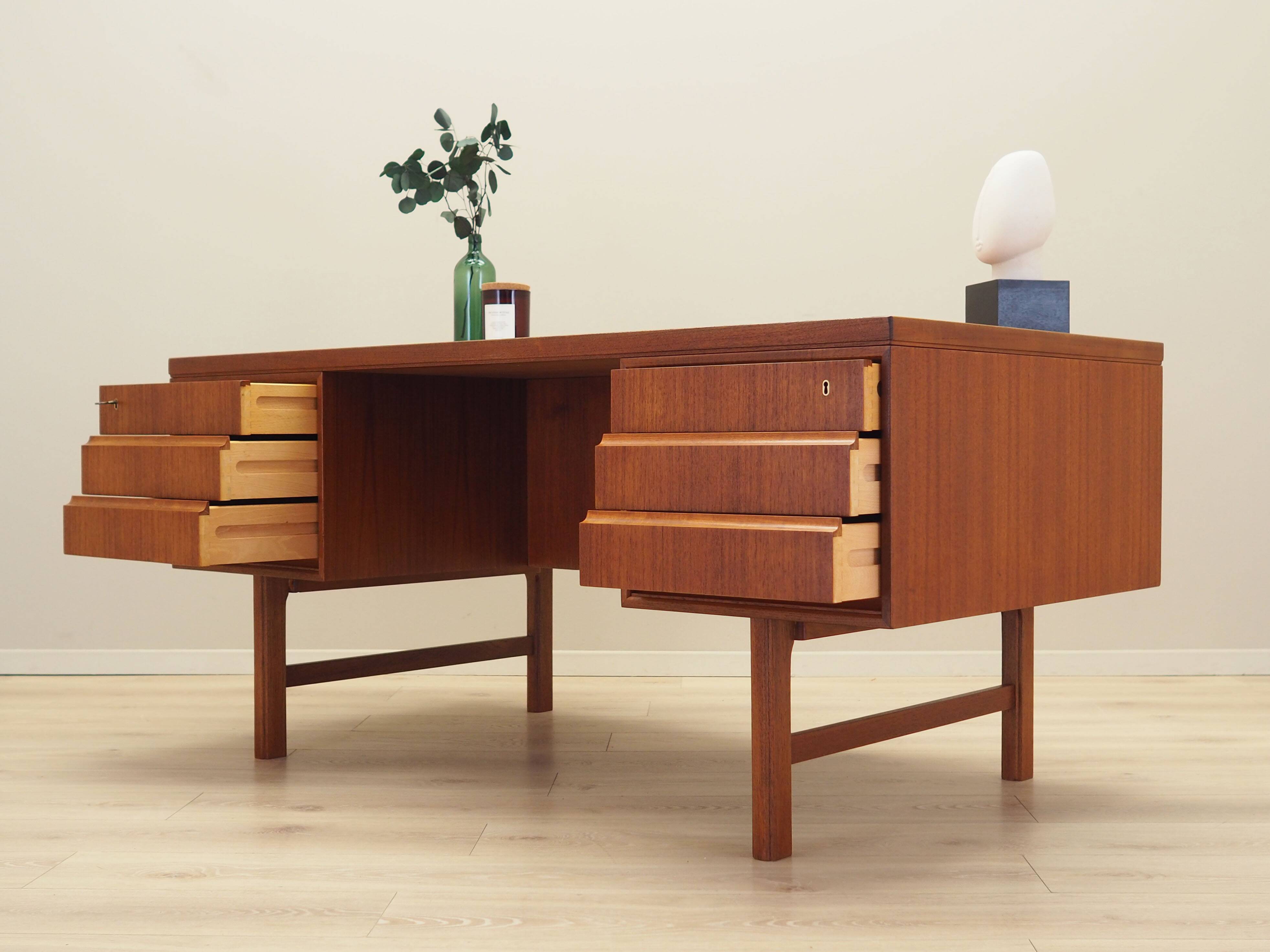 Teak desk, Danish design, 1970s, production: Denmark