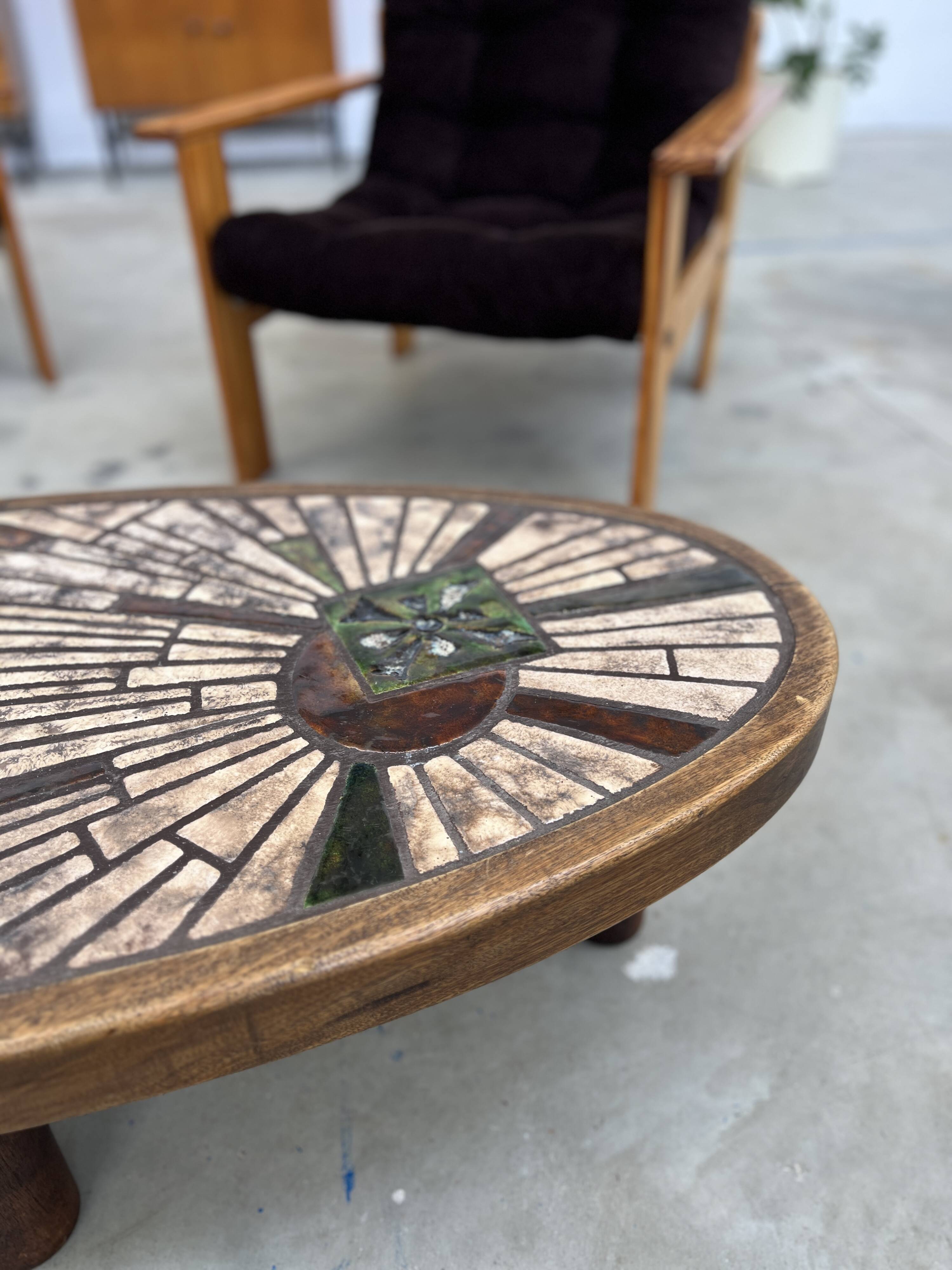 Vallauris oval ceramic coffee table