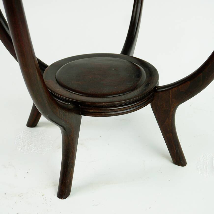 Italian round coffee table from the 1950s with a glass top, attributed to Carlo di Carli.