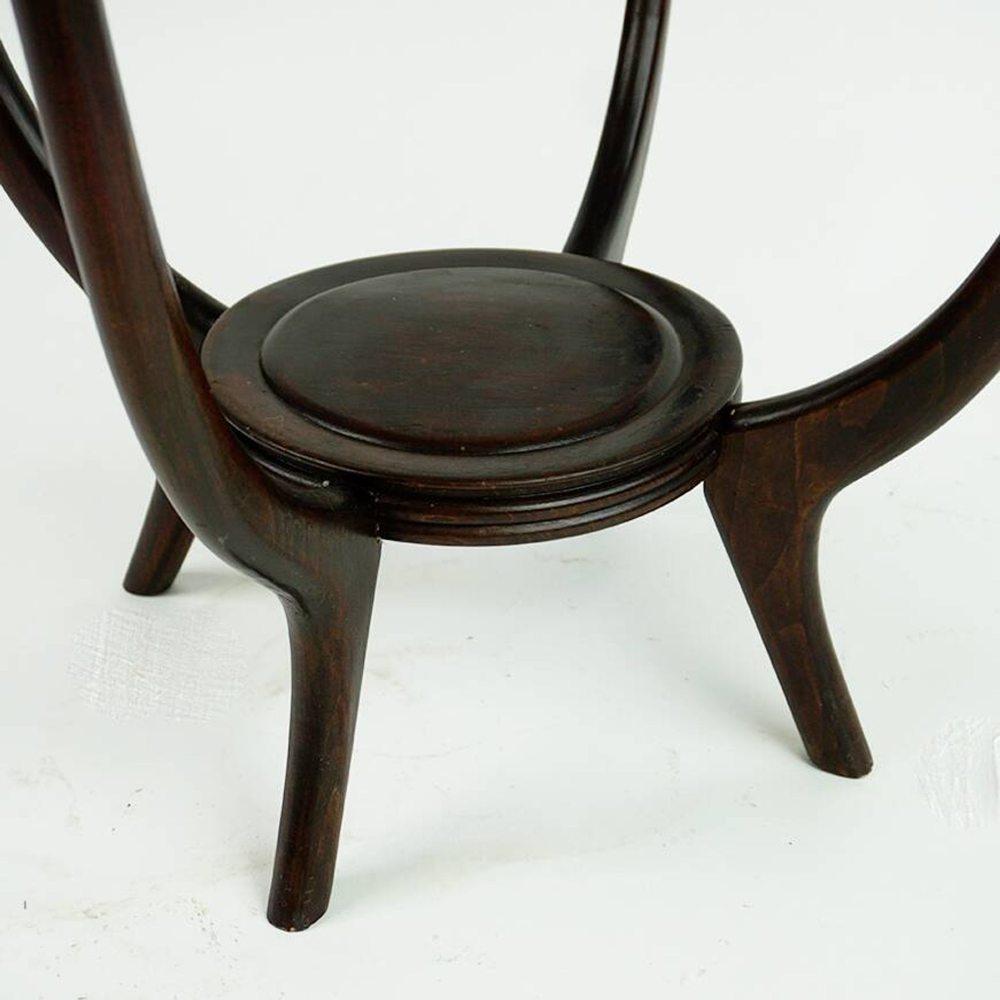 Italian round coffee table from the 1950s with a glass top, attributed to Carlo di Carli.