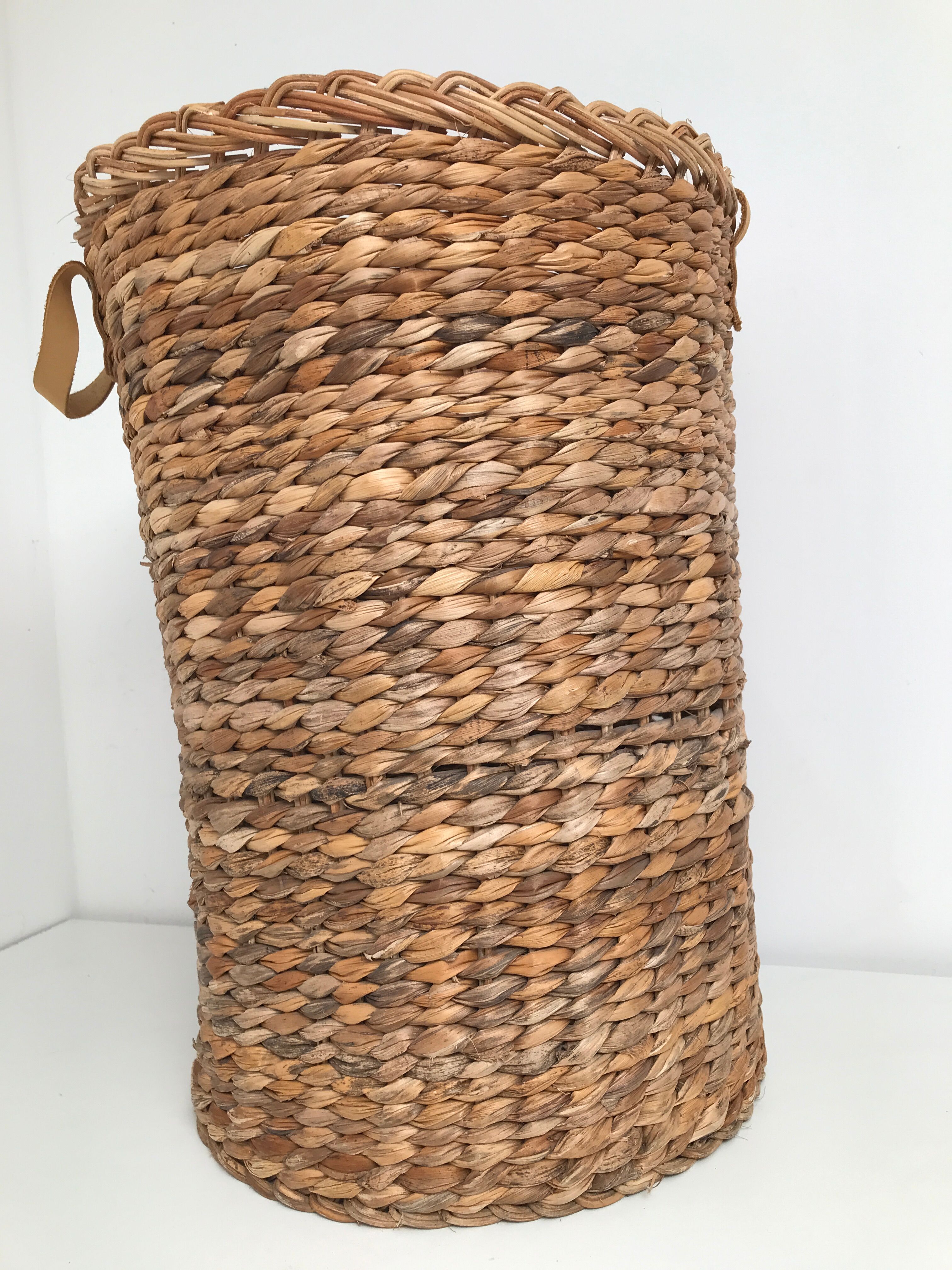 Woven wicker basket