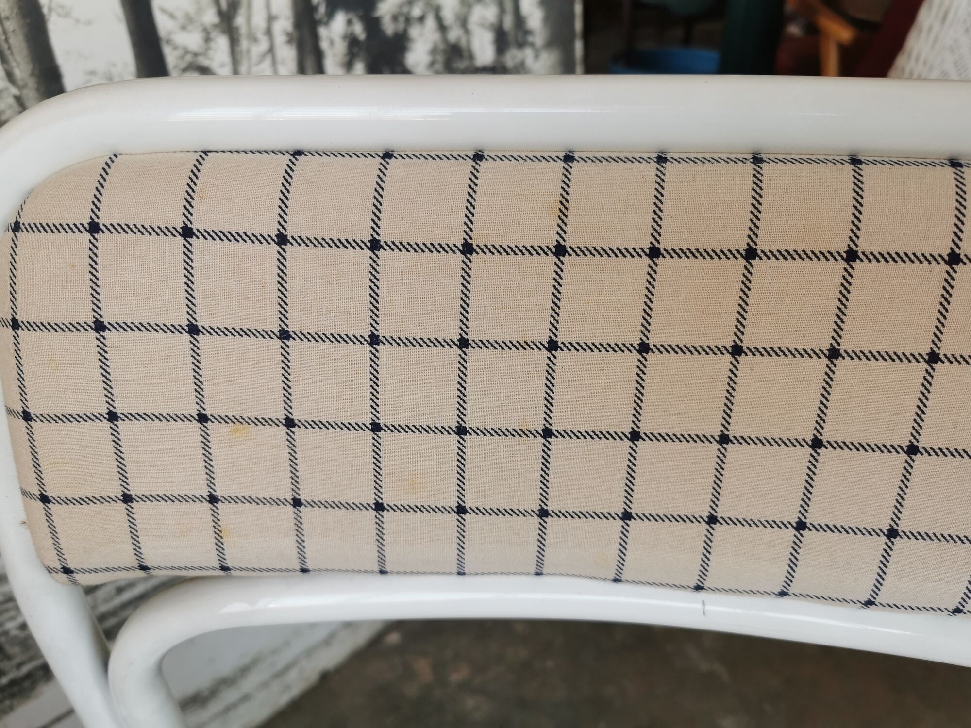 Set of 4 tubular metal chairs from the 90s