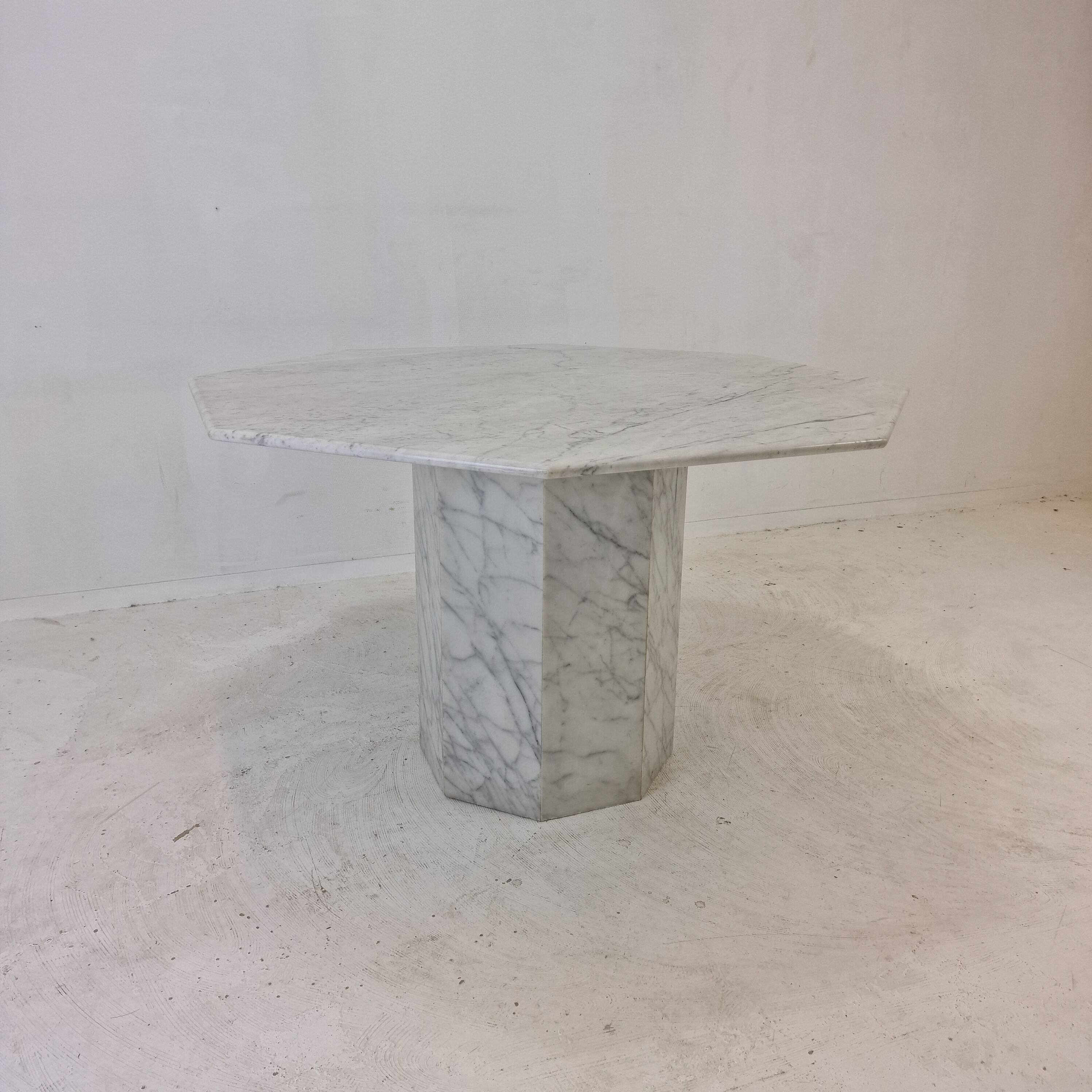 Table de jardin ou de salle à manger octogonale en marbre de carrare, italie, 1960s