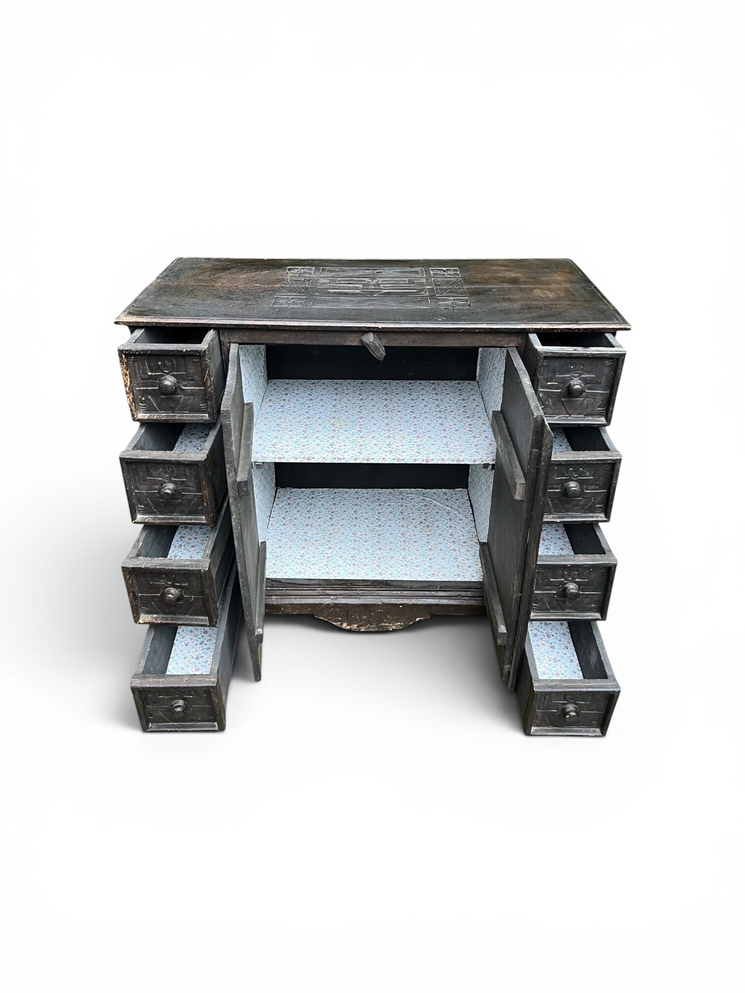 Buffet Dogon in carved solid wood - Tribal & Brutalist Style