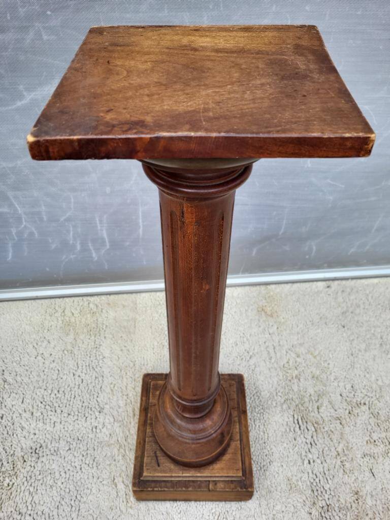Church stand, 19th century Louis XVI style column